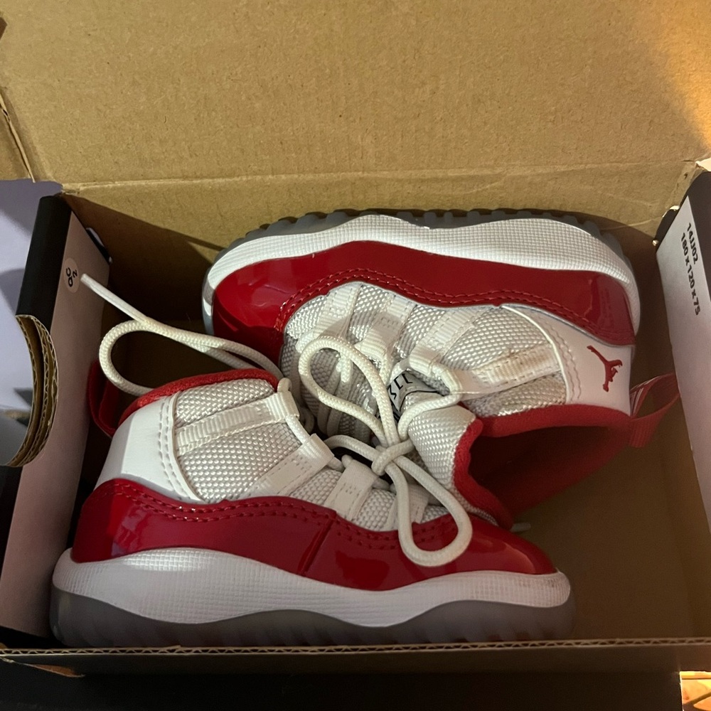 Jordan Cherry 11s. size 4c new in box!
